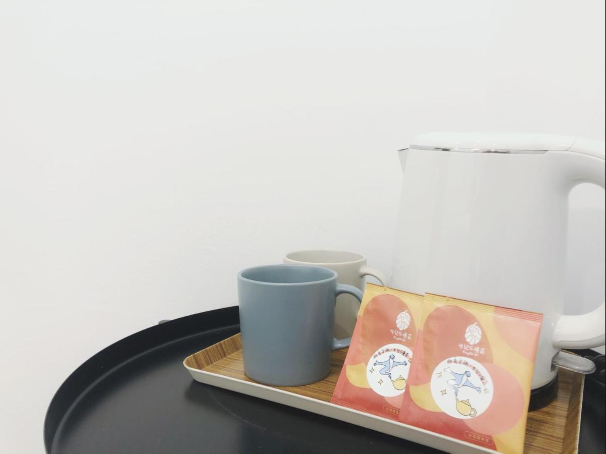 良文旅2館ryou Hotel Vintage - II Tainan Exteriör bild